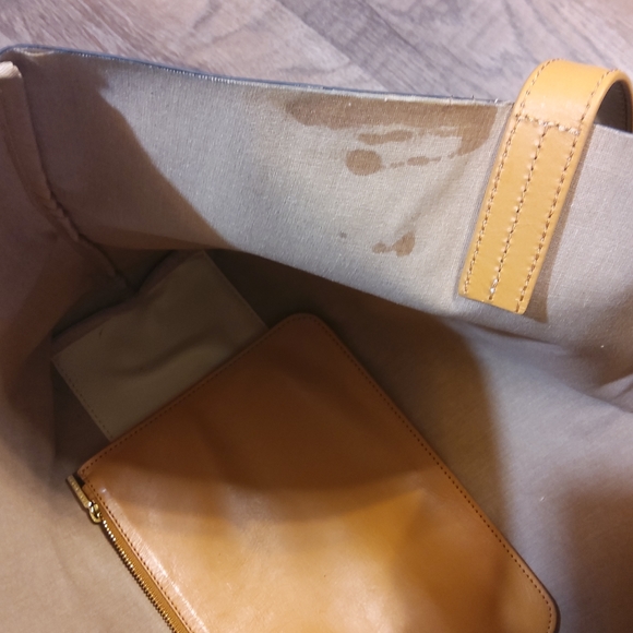 TORY BURCH Amalie XL Tote - Picture 16 of 16